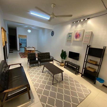 Medina Homestay Chukai Kemaman 외부 사진